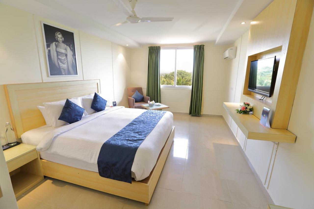 Zip By Spree Hotels Hyde Goa Candolim Ngoại thất bức ảnh