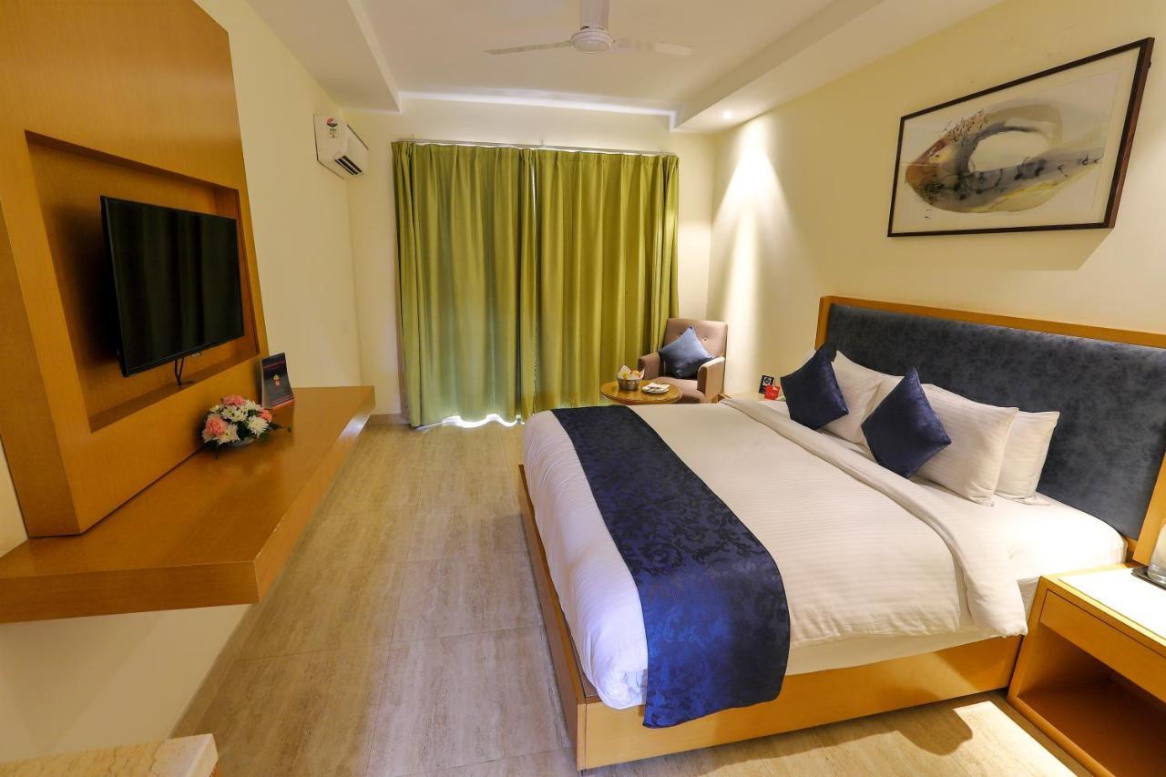 Zip By Spree Hotels Hyde Goa Candolim Ngoại thất bức ảnh